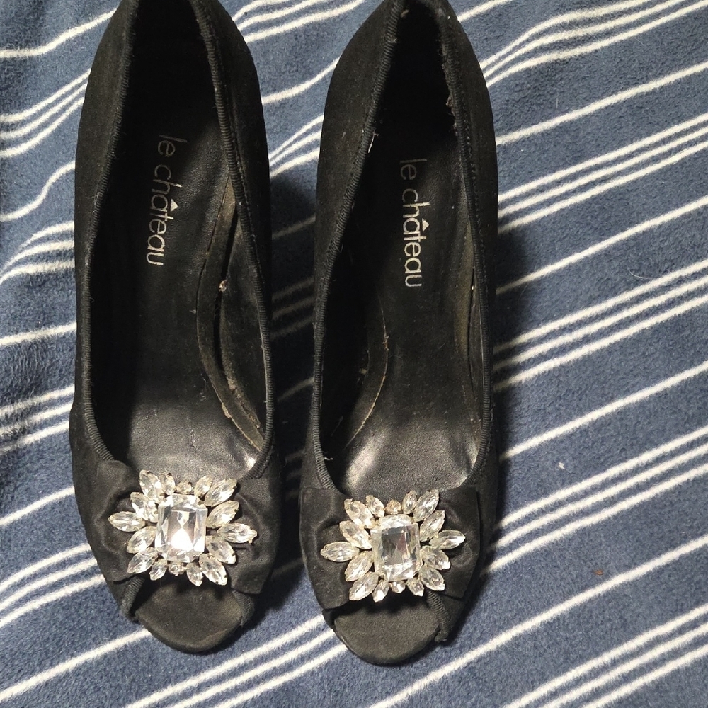 le chateau Black Women's Shoes with Crystal Embellishment